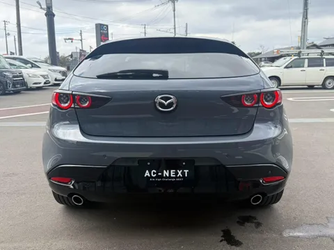 Mazda MAZDA3 Fastback