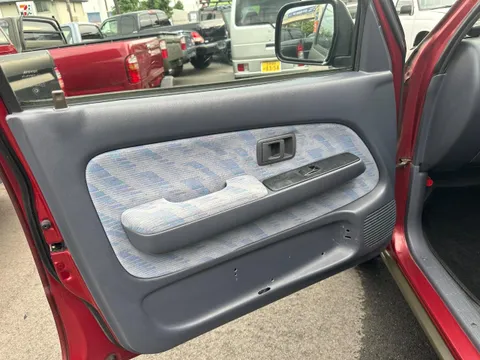 Toyota Hilux Sports Pick Up