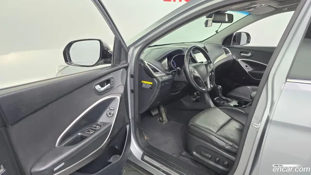 Hyundai Grand Santa Fe (Maxcruz)