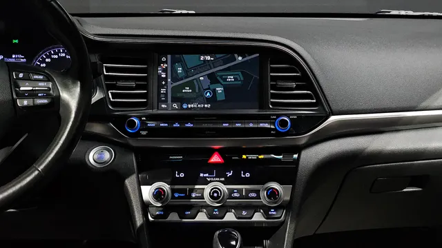 Hyundai Elantra (Avante)