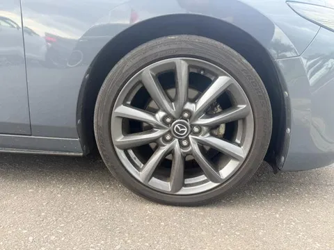 Mazda MAZDA3 Fastback