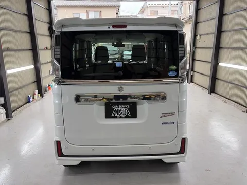 Suzuki Spacia Custom