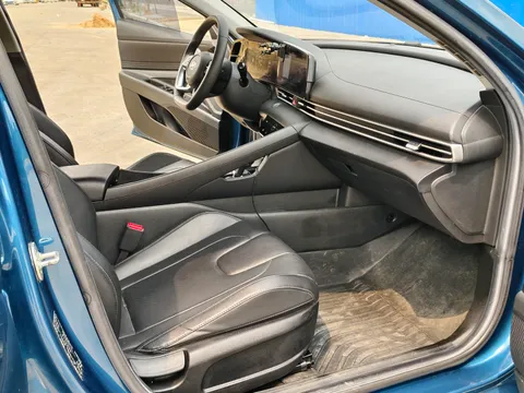 Hyundai Elantra (Avante)