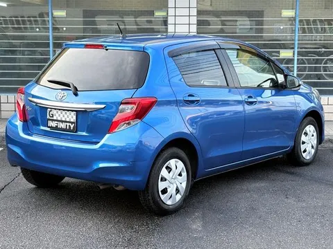 Toyota Yaris (Vitz)