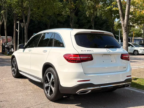 Mercedes-Benz Mercedes-Benz GLC