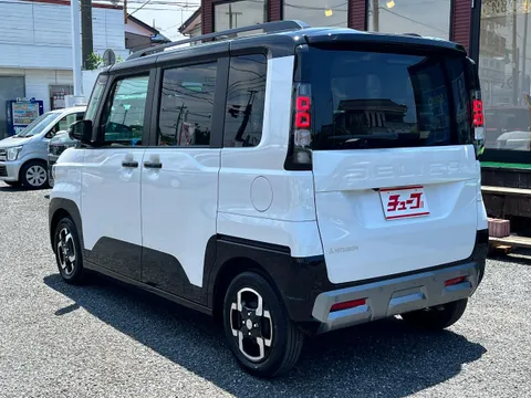 Mitsubishi Delica Mini