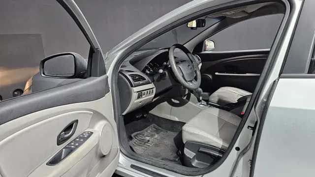 Renault SM3