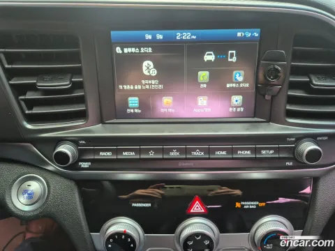 Hyundai Elantra (Avante)