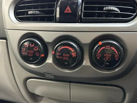 Mitsubishi I