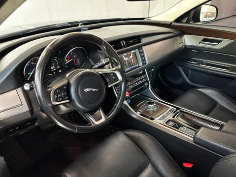 Jaguar XFL