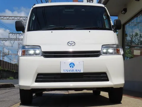Toyota TownAce Van
