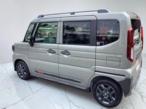 Suzuki Spacia Gear
