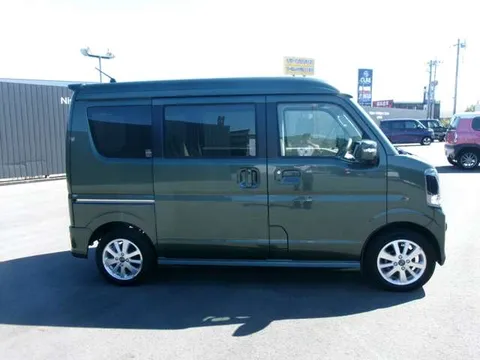 Nissan Clipper Rio