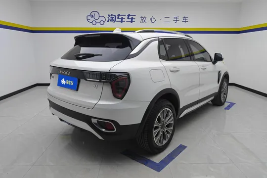 Lynk & Co 01