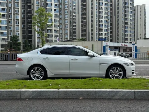 Jaguar XEL