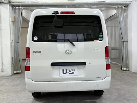 Toyota TownAce Van