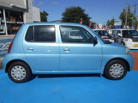 Daihatsu Esse