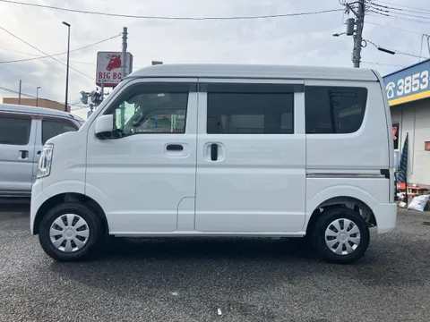 Nissan Clipper