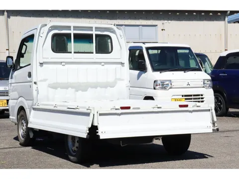 Nissan Clipper Truck