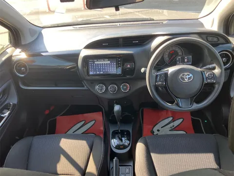 Toyota Yaris (Vitz)