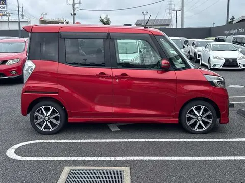 Nissan Dayz Roox