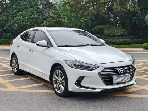Hyundai Elantra (Avante)