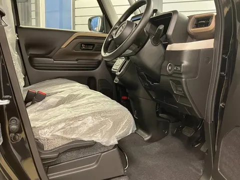 Suzuki Spacia