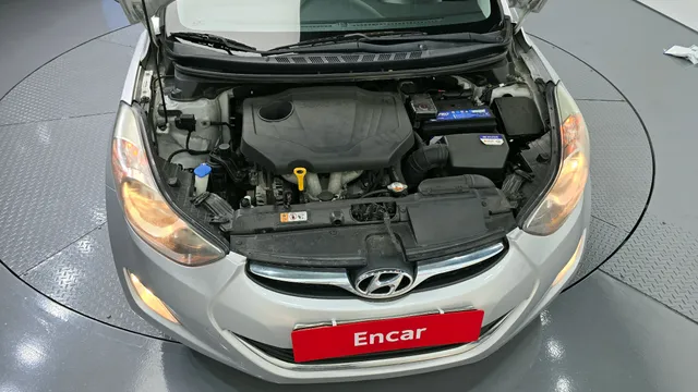 Hyundai Elantra (Avante)