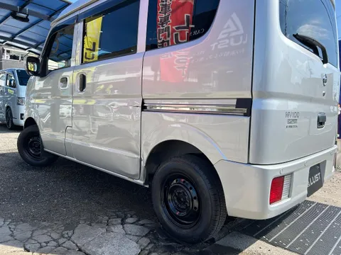 Nissan Clipper