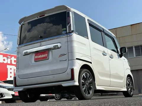 Suzuki Spacia Custom