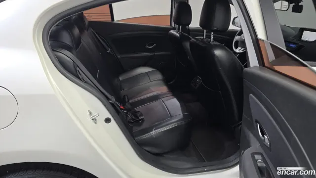 Renault SM3