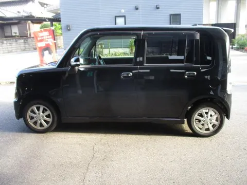 Toyota Pixis Space