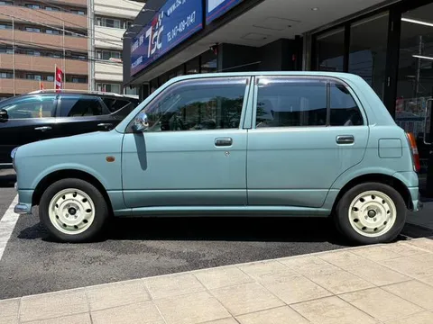 Daihatsu Mira Gino