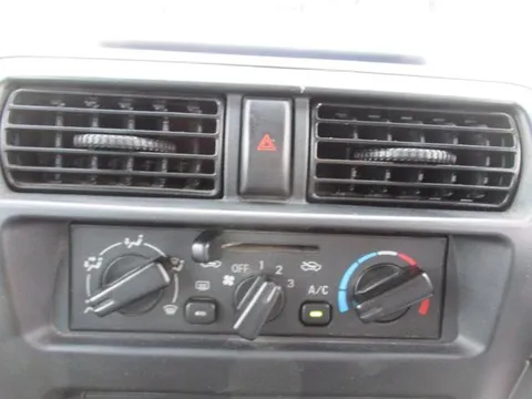 Mitsubishi Minicab Van