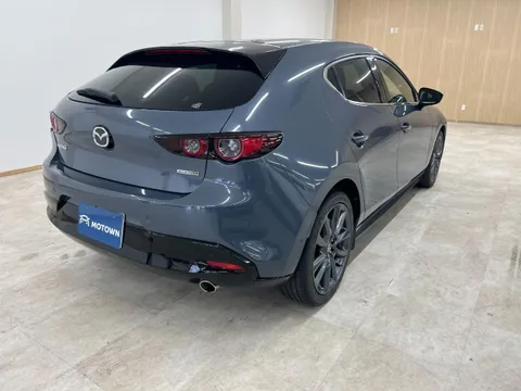 Mazda MAZDA3 Fastback