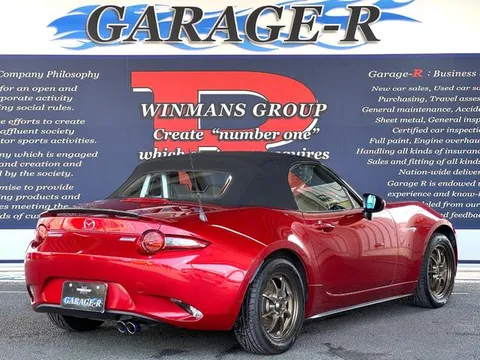 Mazda MX-5 (Roadster)