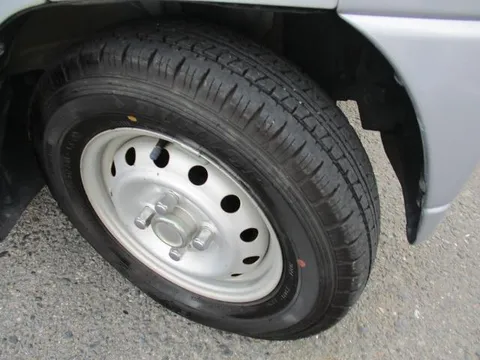 Mitsubishi Minicab Van
