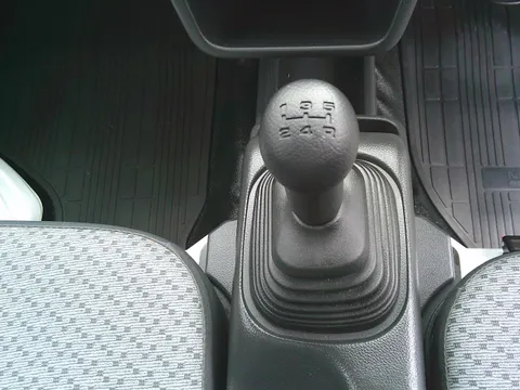 Nissan Clipper Truck