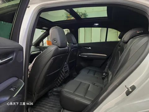 Cadillac XT4