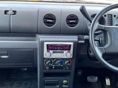 Daihatsu Naked