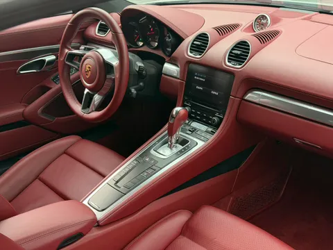 Porsche 718