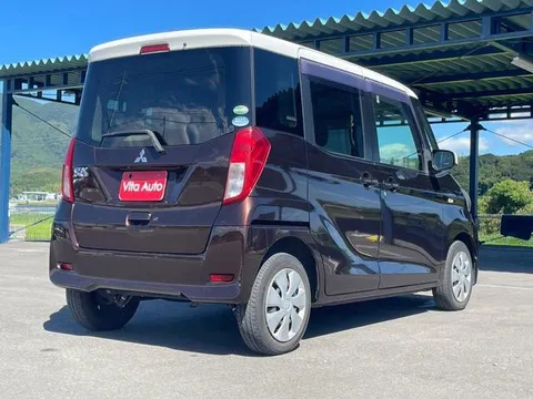 Mitsubishi eK Space