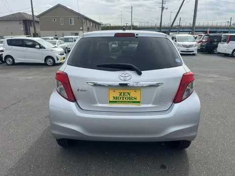 Toyota Yaris (Vitz)