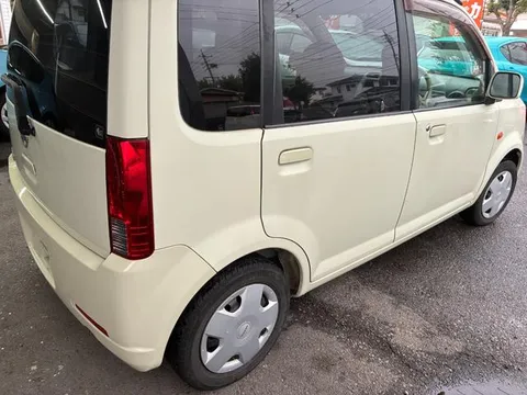 Nissan Otti