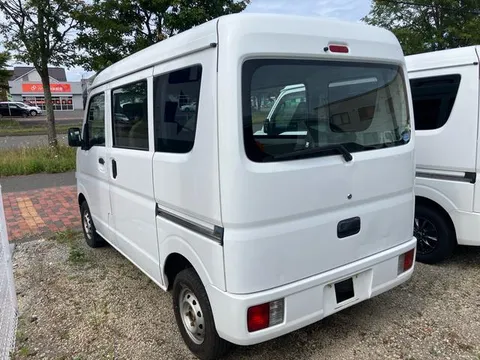 Nissan Clipper
