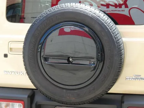 Suzuki Jimny Sierra