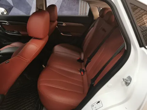BAIC Senova D50