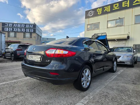 Renault SM3