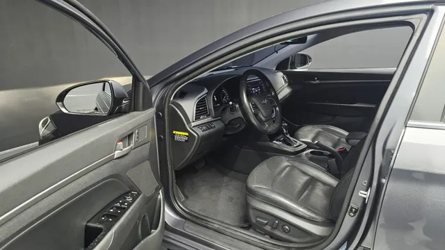 Hyundai Elantra (Avante)