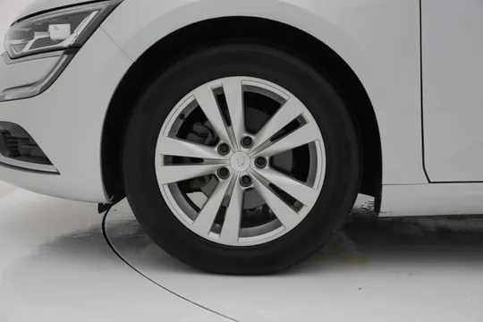 Renault Talisman (SM6)